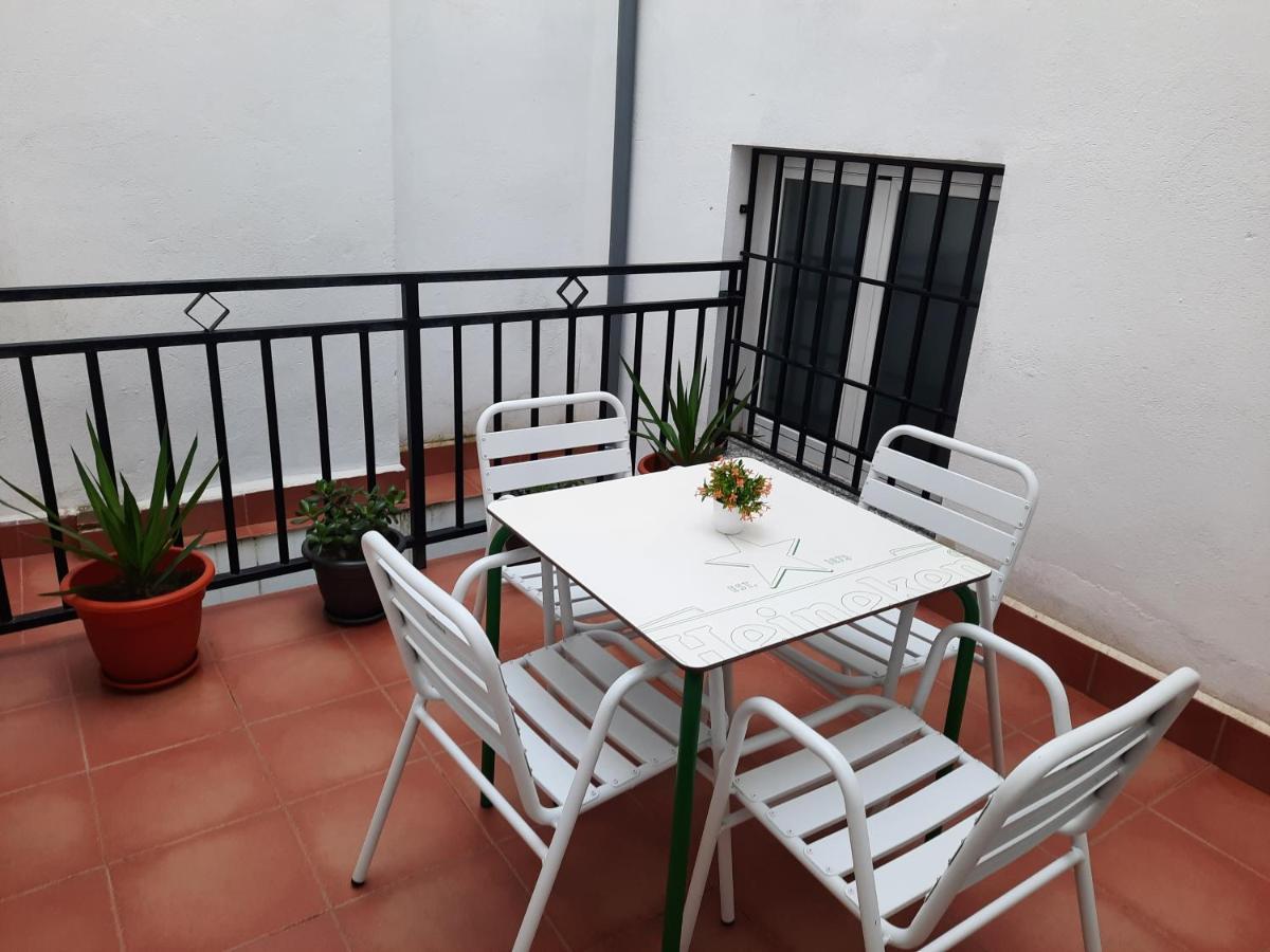 Apartamentos Clavero 10 プラセンシア エクステリア 写真